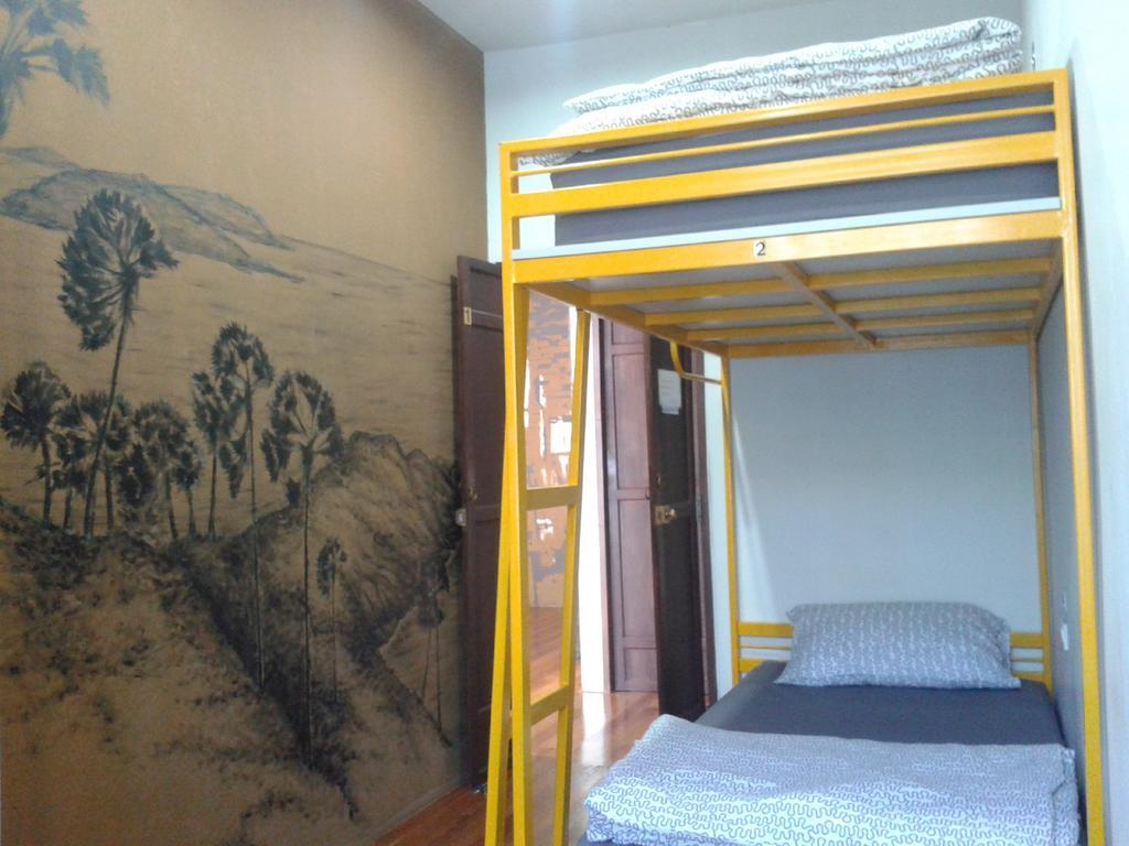 Phuket Sunny Hostel Værelse billede